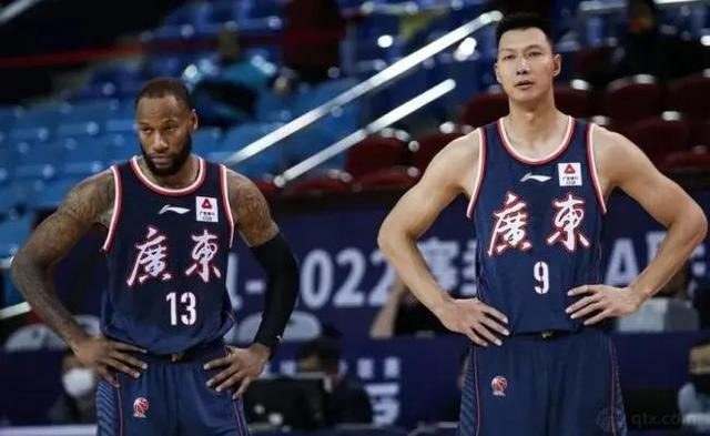 米兰体育-关于田径赛场再起风云：蓬莱鲨队队击败关中独角兽队，脚步移动更到位防守强度拉满的信息