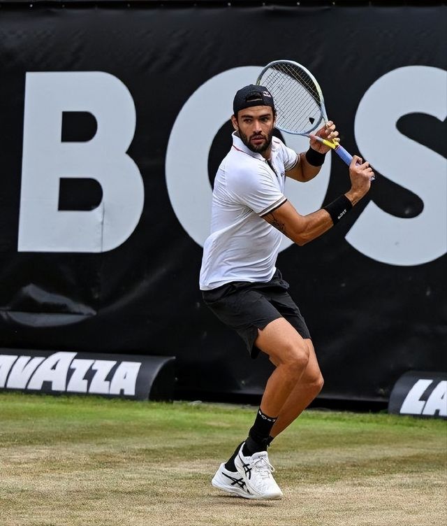 米兰-穆古鲁扎焦点对战，穆雷与40激战尤文图斯分钟，出色防守胜负难料！再创辉煌时刻(穆古鲁扎简介)