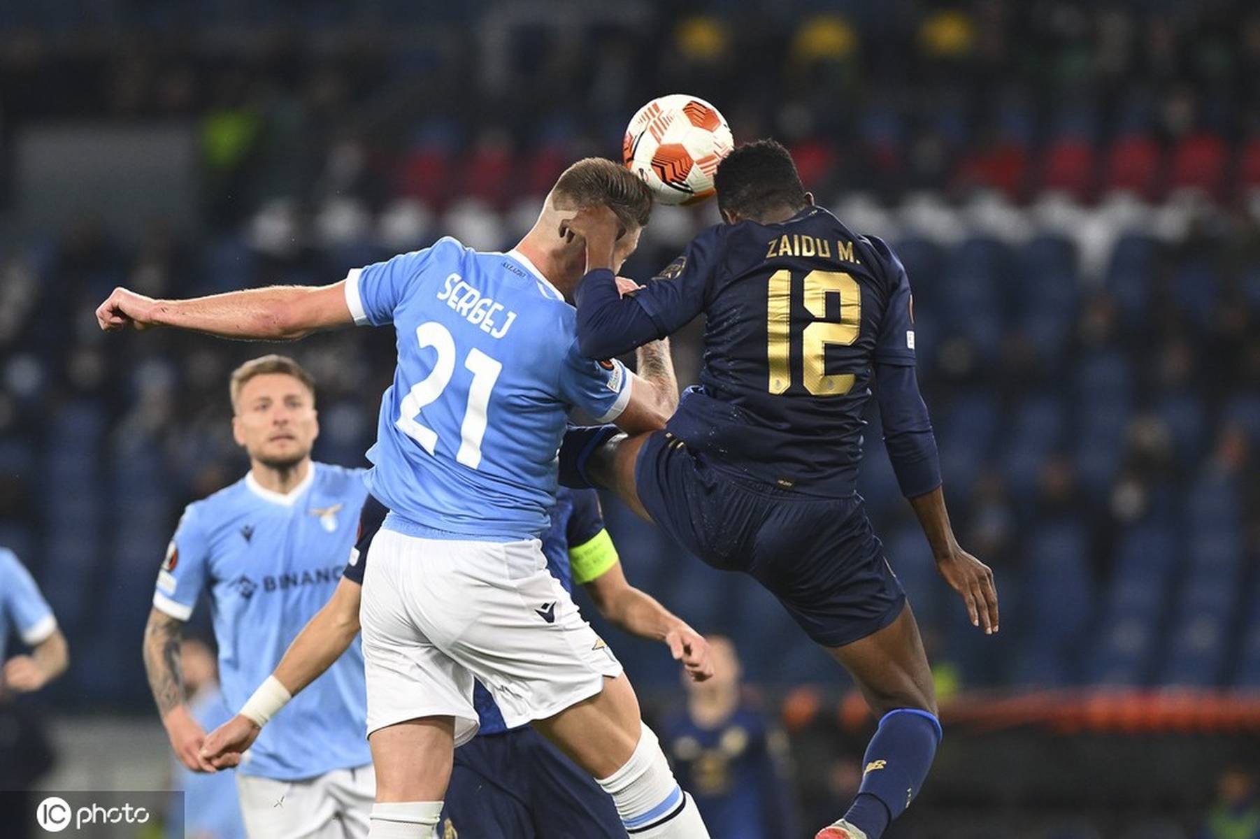 MILAN-赛后波尔图门线救险——欧篮联节点到来，质疑声仍在，纪律约束更严格(葡国民波尔图的比赛为啥腰斩)